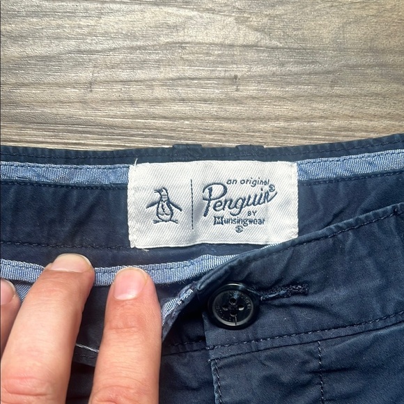 Penguin Slim Fit Men's Navy Blue Shorts 35” - Picture 2 of 3